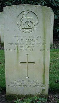 Grave Nathaniel Harry Almey