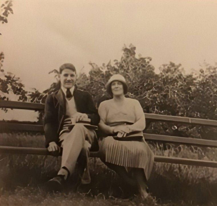 Roland en zijn moeder Winifred