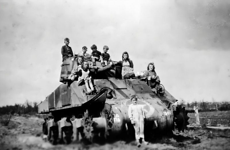 Sherman tank 17 TB Tuuthees 1946