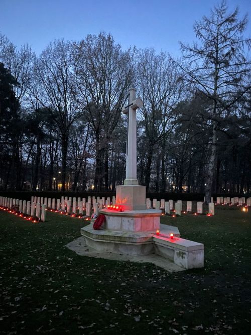 Christmas Overloon War Cemetery