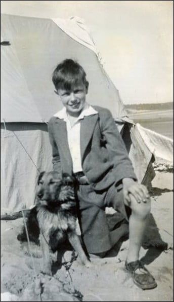 Godfrey in zijn kinderjaren, begin jaren 30.
