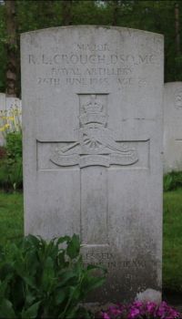 grave  Ronald Crouch CWCG war cemetery Overloon