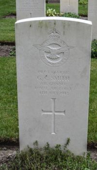 Grave Geoffrey Charles Smith