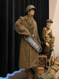 Collectie museum van Postzegel tot Tank
