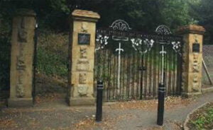 Entrance Oakley Park
